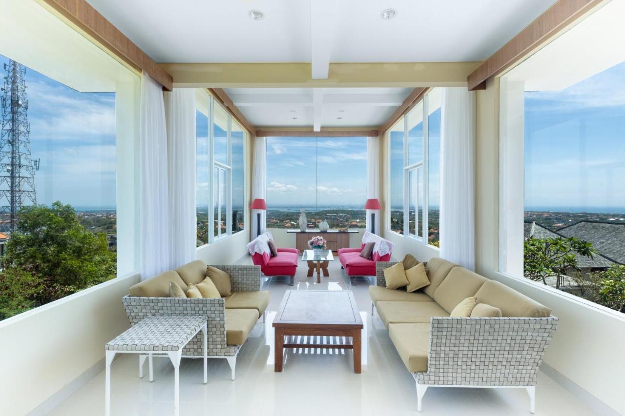 Villa Mayasari *