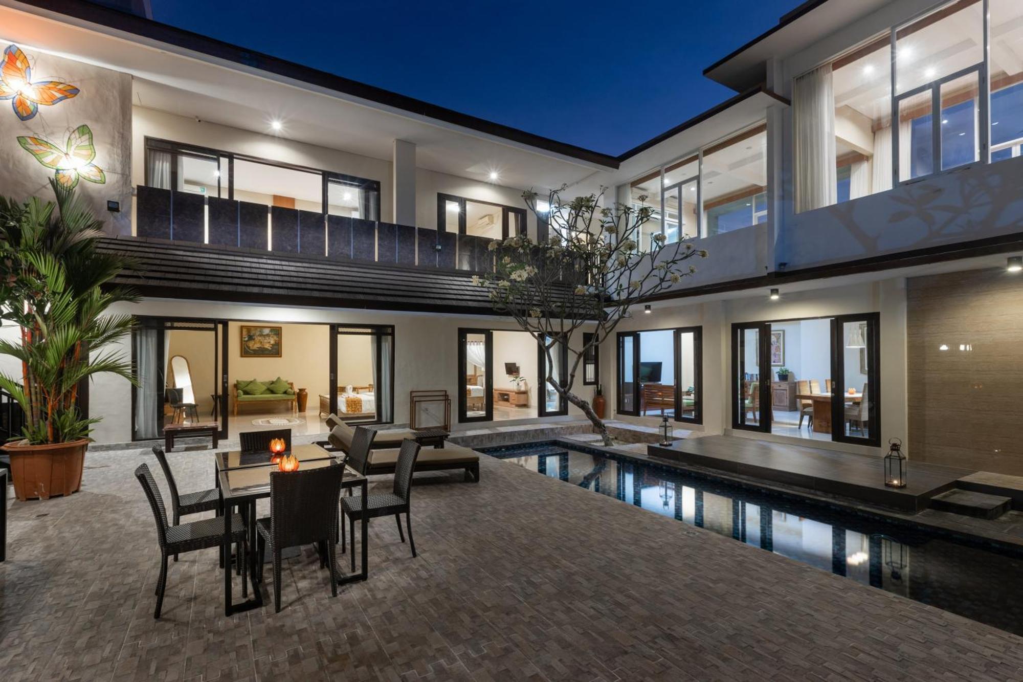 Villa Mayasari *